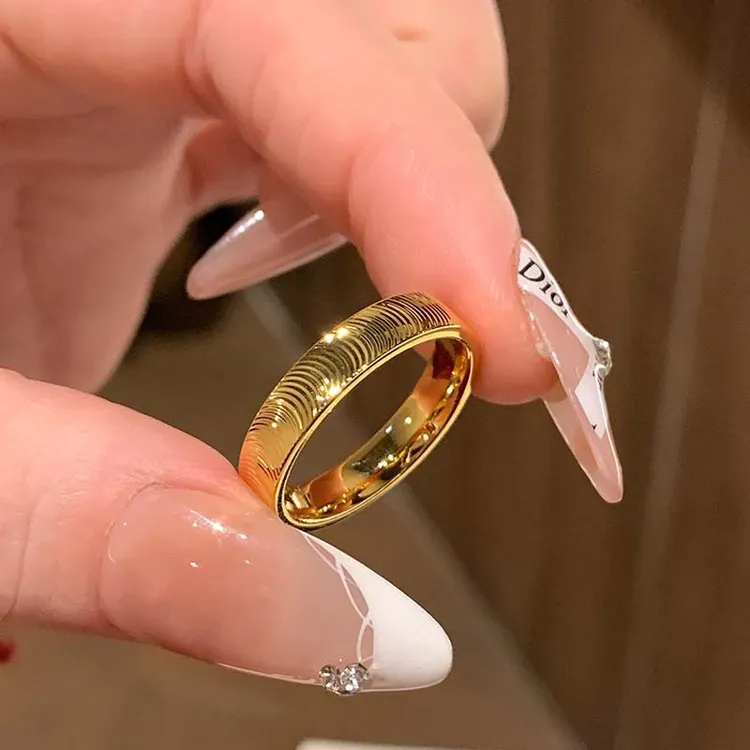 钛钢戒指 （永不掉色）闪猫眼波纹泥鳅背戒指气质轻奢百搭情侣指环