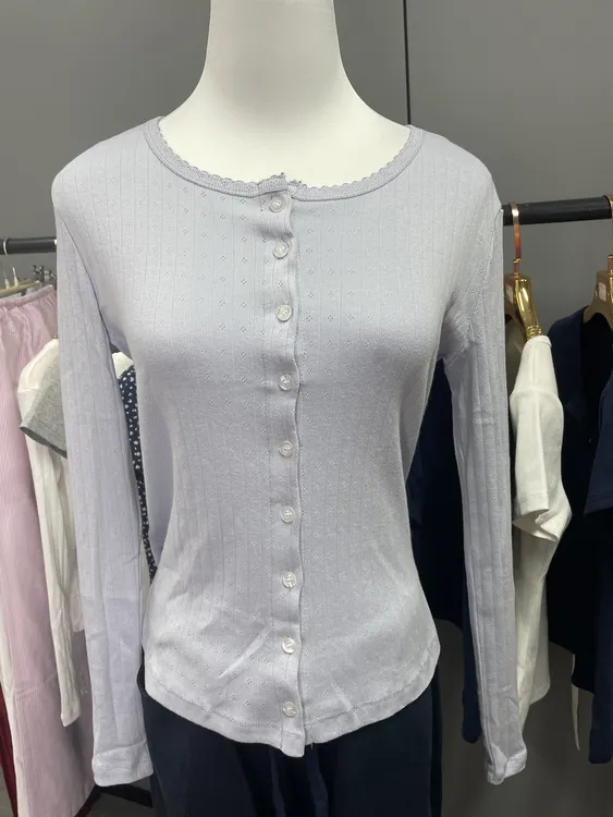 BM风纯色官网新款纯棉单排扣长袖T恤休闲显瘦镂空白色外套开衫