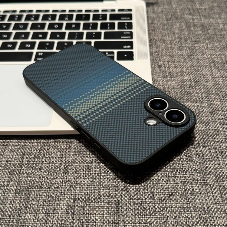 飞虎胜凯夫拉碳纤维纹适用苹果16/15promax手机壳iPhone14/13小众