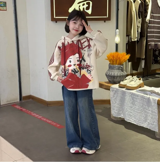 女童套装春秋儿童洋气春装印花卫衣女孩休闲牛仔阔腿裤