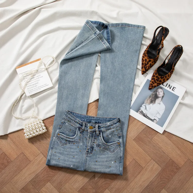 春季浅色新款烫砖喇叭裤女2026高腰气质微喇叭牛仔裤小个子拖地裤