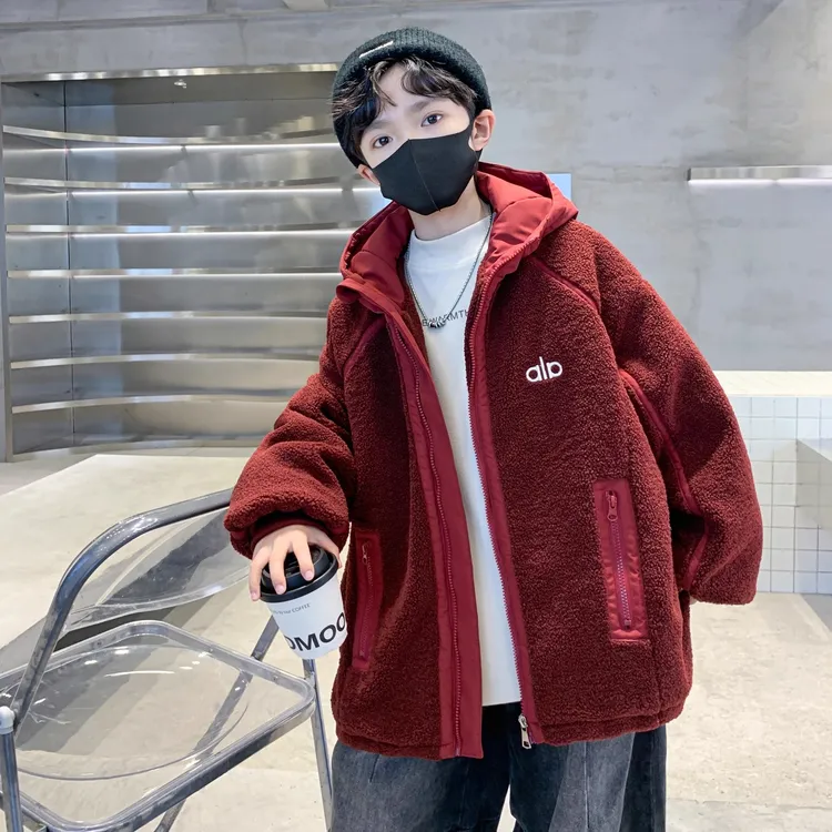 儿童装男童冬季夹棉外套2025新款中大童秋冬款男孩冬装加厚毛毛衣