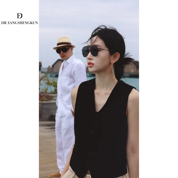 杨圣坤2025秋季新品真丝极简风高级感气质无袖马夹女SL2572201