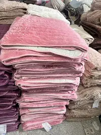 《兵哥外贸》3楼70x200粉色长毛绒防滑沙发垫 发1张