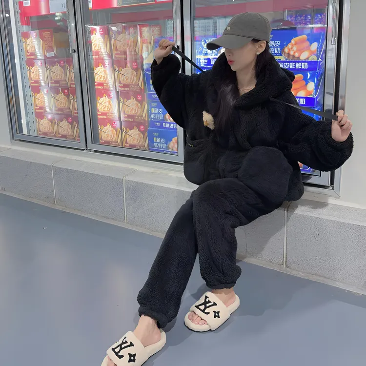 2025新冬季加绒加厚情侣保暖连帽可爱泰迪熊宽松可外穿家居服套装