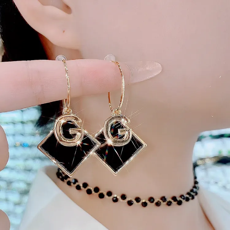 铜合金亚克力耳饰 208大牌同款时尚个性经典黑色方块耳环
