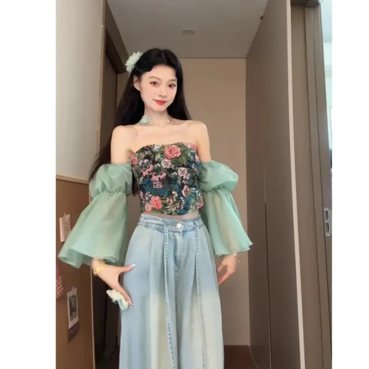度假小众碎花吊带女夏季新款热辣妹抹胸一字肩撞色上衣牛仔裤套装
