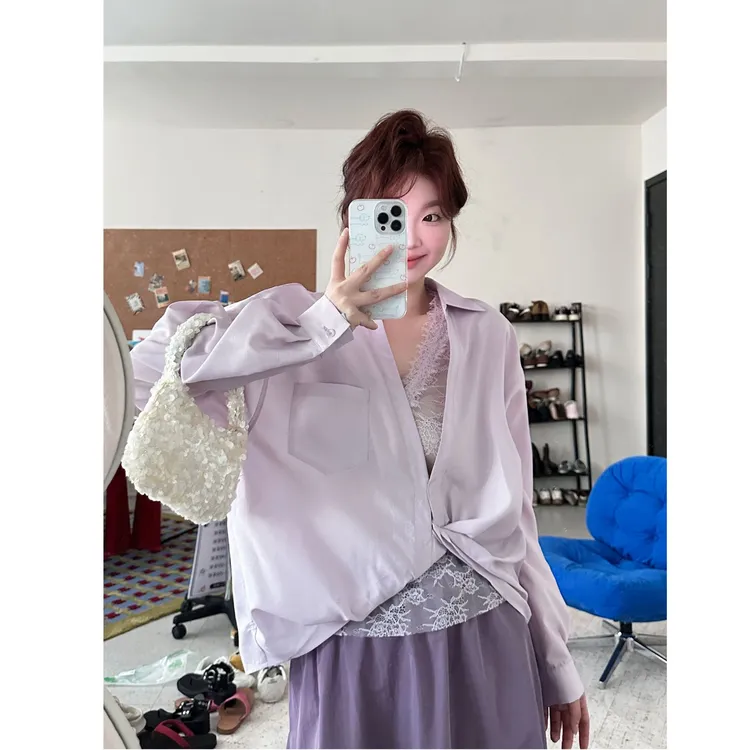 晶咕【别样浪漫】假两件下摆扭结polo领口袋衬衫拼蕾丝V领背
