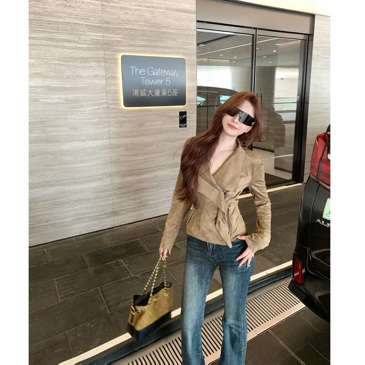 SZA【棕林树影】秋季新款设计感翻领修身不规则麂皮短外套A-2225