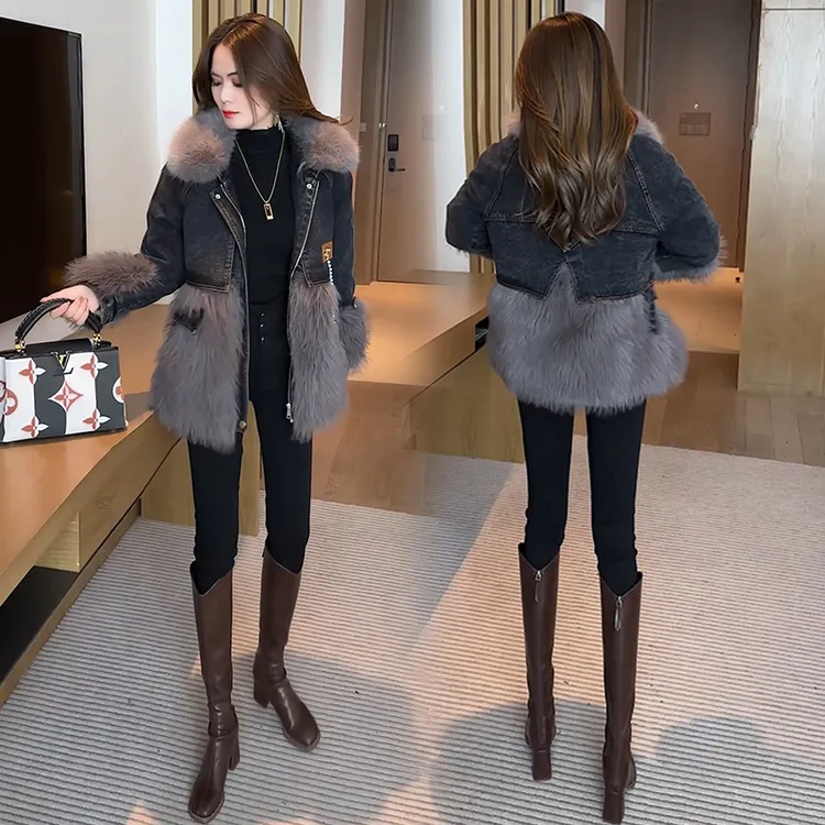 时髦牛仔拼接短外套女2025冬季新款高级感洋气百搭保暖派克服上衣