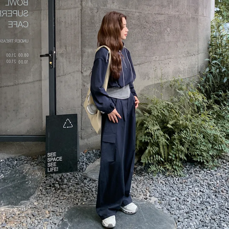 休闲假两件拼接藏青色卫衣长裤套装女春秋松弛感两件套巨好看