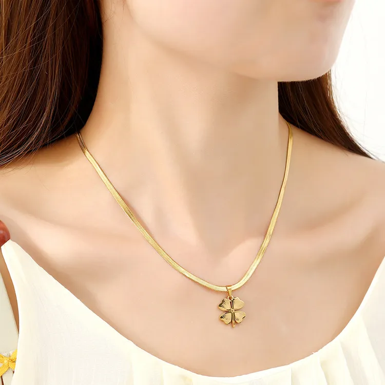 钛钢项链 气质轻奢时尚百搭复古小众欧美简约金色ins镭射四叶草女