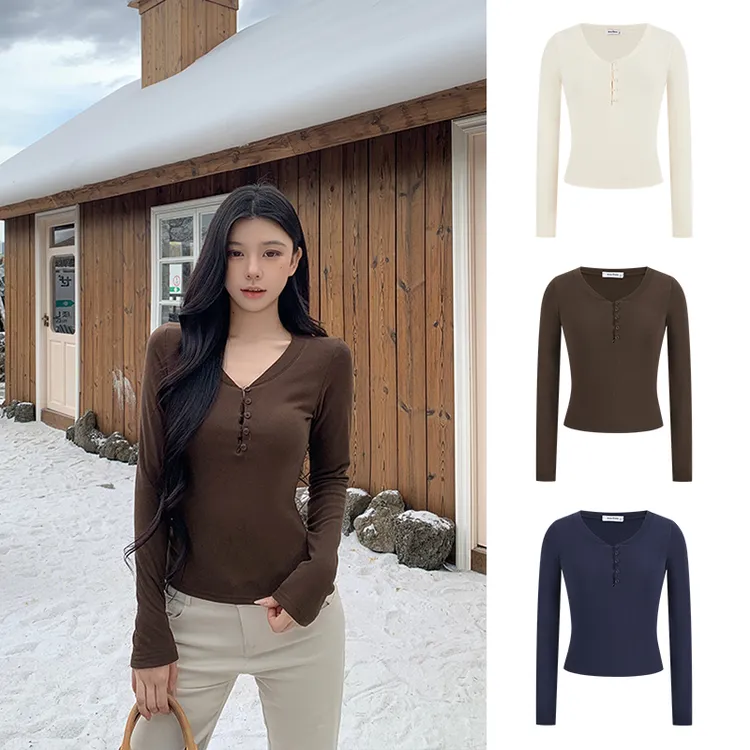 Moses Queen/魔西女王纯欲风U领修身别致上衣加绒纽扣内搭长袖T恤