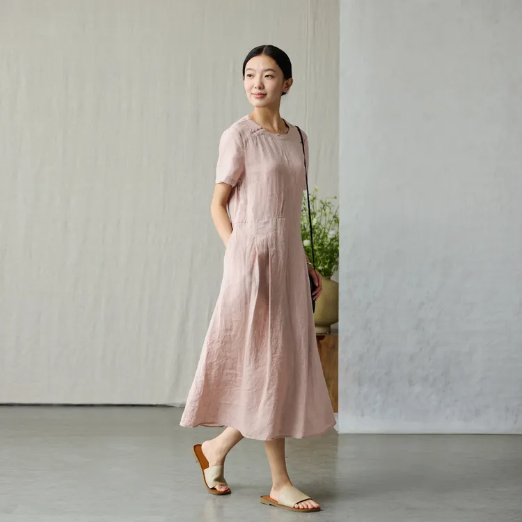 Q.TU进口30英支亚麻温柔好看粉色连衣裙4588圆领短袖高级新款长裙