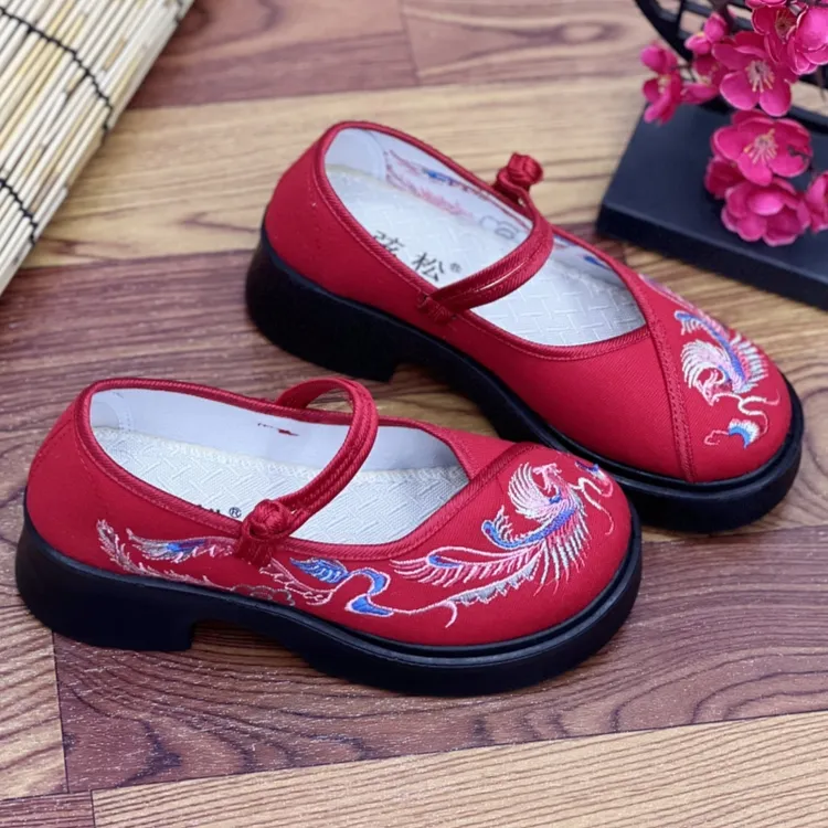 妈妈绣花鞋女民族风老北京布鞋松糕厚底单鞋中老年跳舞舞蹈鞋2025