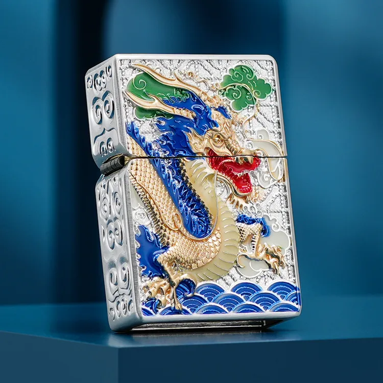 新款精雕夜光威龙盔甲打火机防风创意高档礼品送男友创意打火机