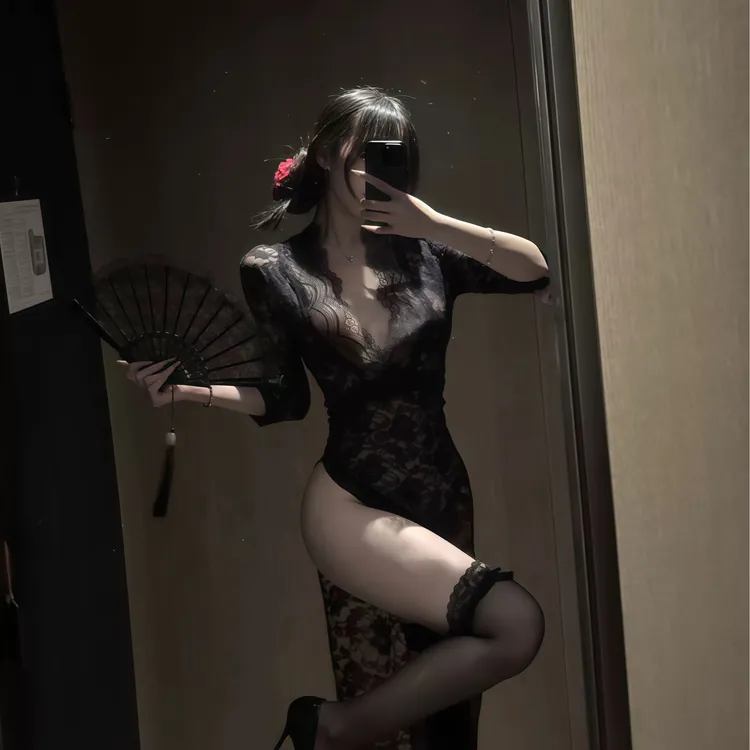 【邻居太太】旗袍风情万种御姐复古改良V领蕾丝镂空性感气质睡裙