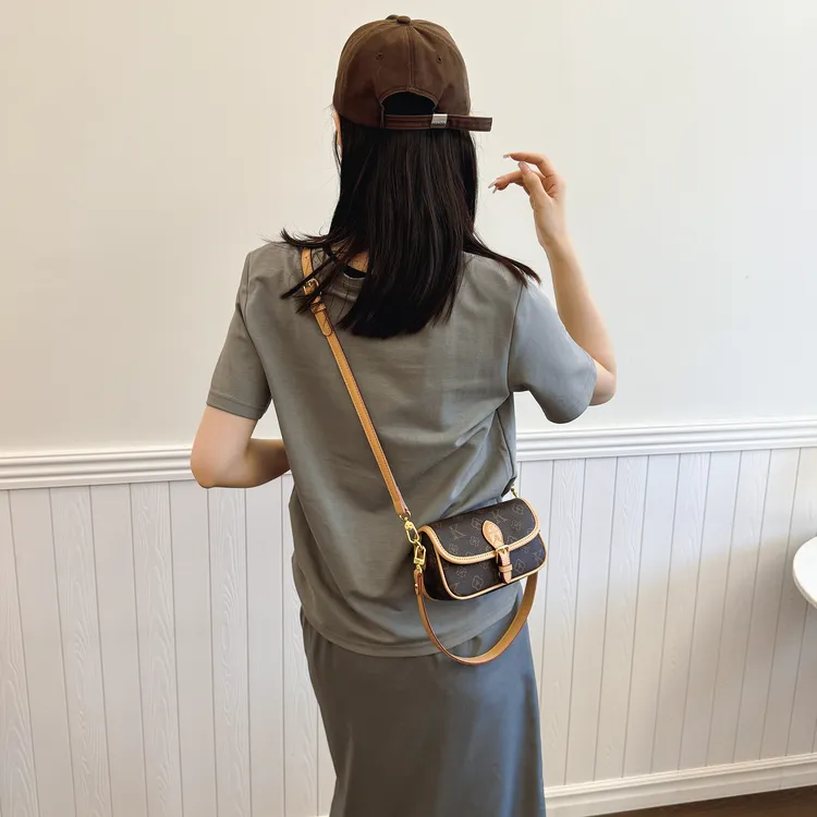 古缇蔻超火精致小包包女式2025新款轻奢小众女爆款质感高级感斜挎