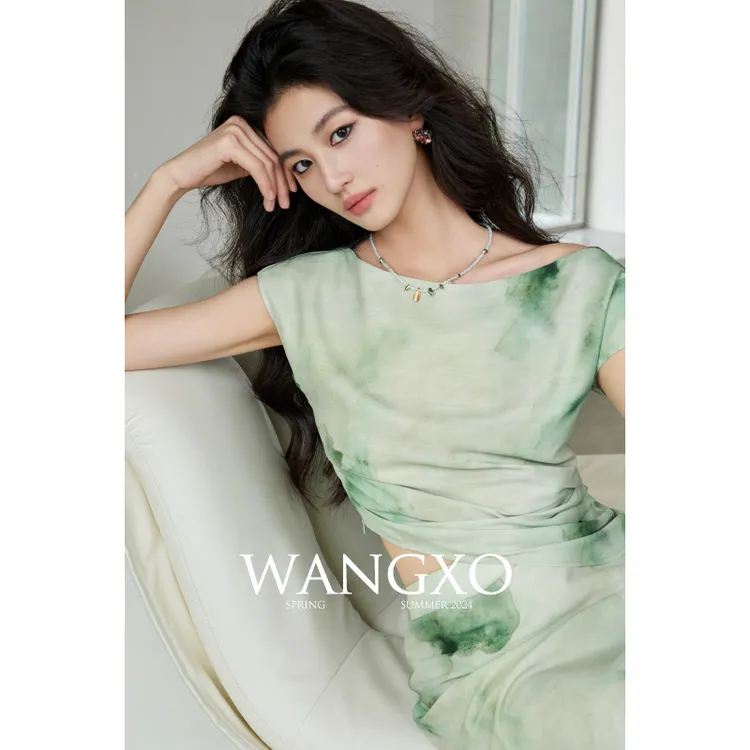 WANGXO｜高密丝麻缎同面料质感｜一字领捏褶上衣&鱼尾半身裙套装