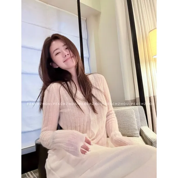 PEACHZHOU 羊驼毛'温柔怀抱'坑条修身V领针织衫休闲纯欲毛衣开衫