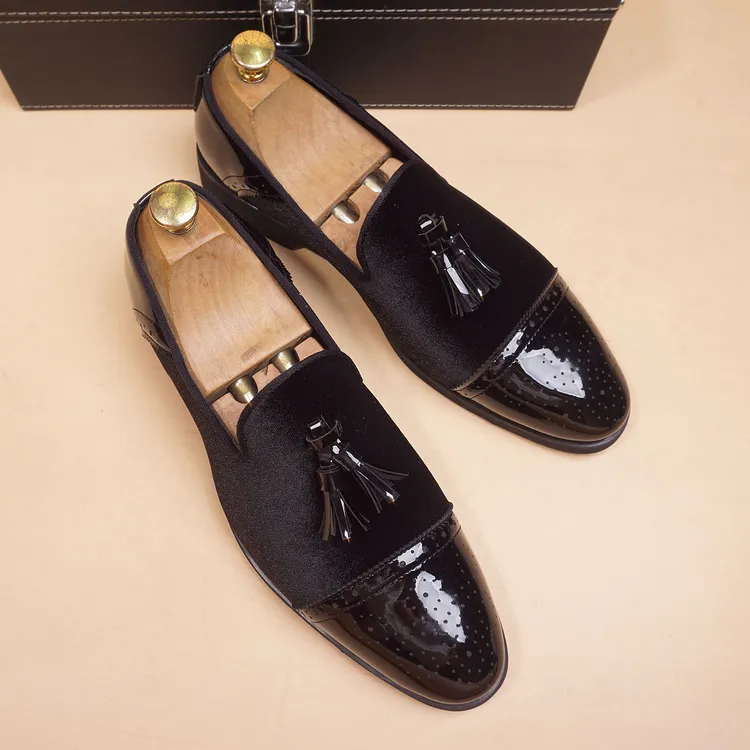 DMXUXM『设计风』轻松搭配~匠心制作~百搭软底内增高休闲尖头皮鞋男