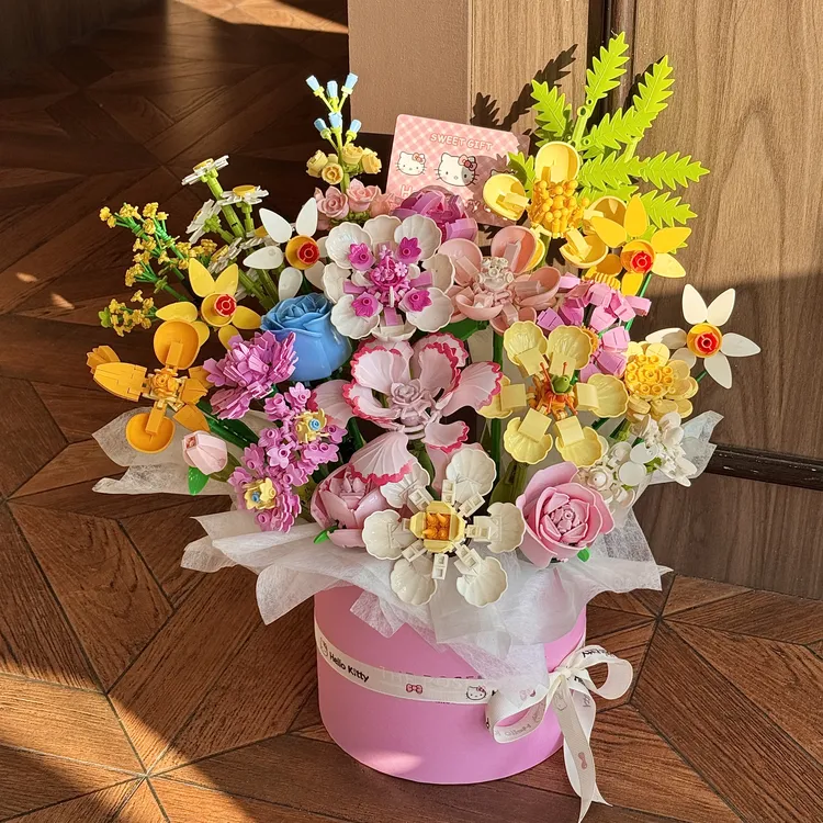 【kitty暖冬仙子】永不凋零积木花整套送女朋友闺蜜礼物材料包摆件