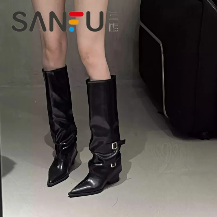 三福粗跟尖头高跟长筒靴女2025秋冬新款气质显瘦白色裤管靴骑士靴