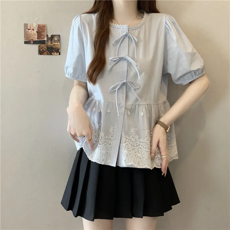 大码女装2025夏季新款蝴蝶结设计感上衣韩系蕾丝拼接圆领衬衫8879