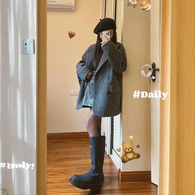 今年流行短款毛呢外套女小个子2025新款冬季加厚韩系西装呢子大衣