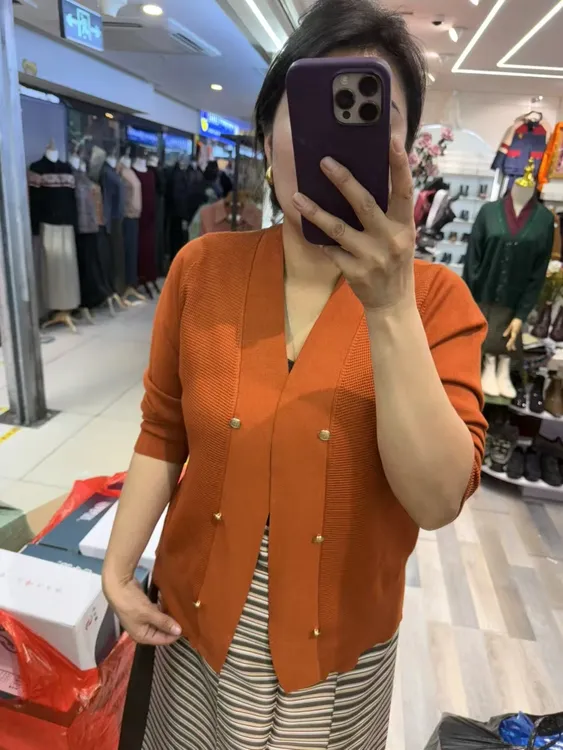 女式新款毛衣到货了