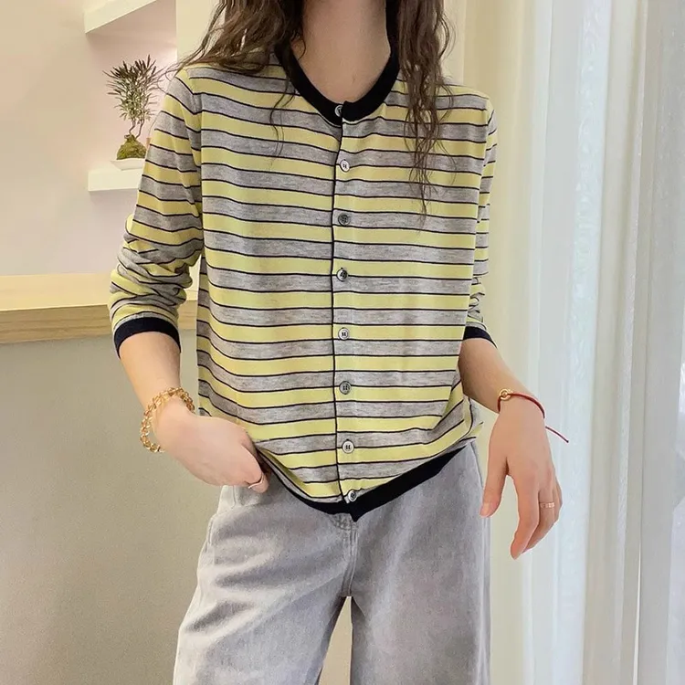 胖MM条纹长袖针织开衫女春季新款大码宽松显瘦别致设计感百搭上衣