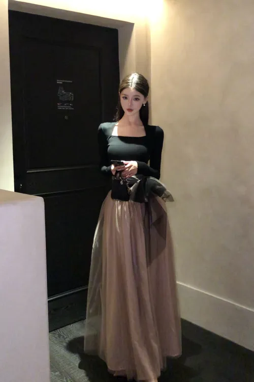 春日部【樱花恋人】法式系带修身上衣大裙摆网纱半裙套装01236