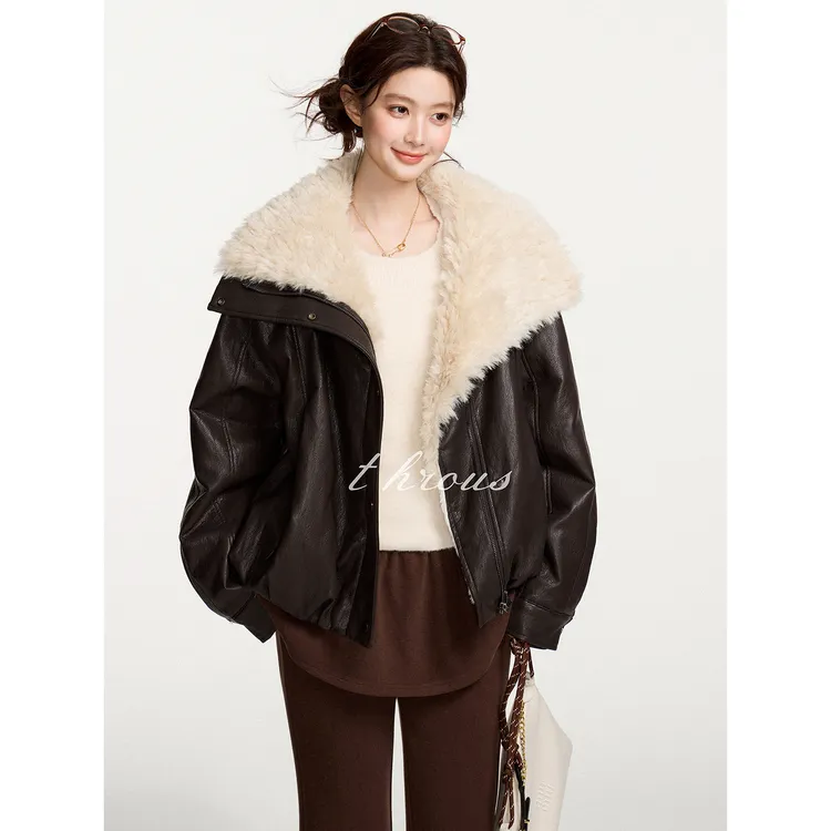 谢不肉 毛绒翻领宽松气质PU皮衣女冬季显瘦韩版通勤休闲外套51198