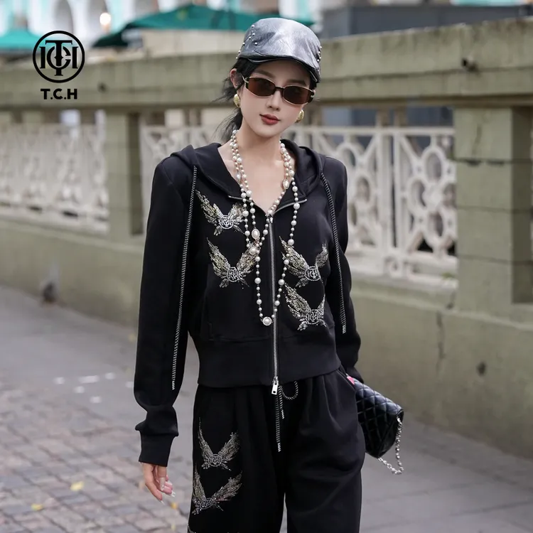 TCH私服烫钻工艺秋季痞帅炸街风时尚套装女T75C07E1053轻奢tch