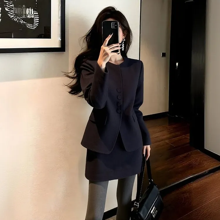 法式小香风黑色西装毛呢套装女2026新款秋冬气质外套半身裙两件套