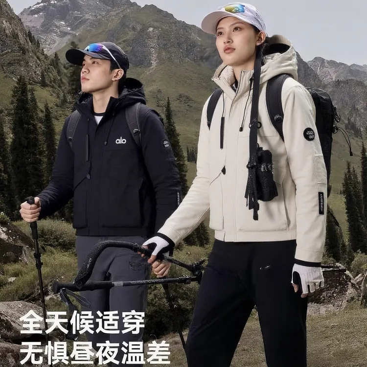 【QYCM专属】男女同款冲锋衣时尚休闲户外秋冬连帽防风登山防水外套