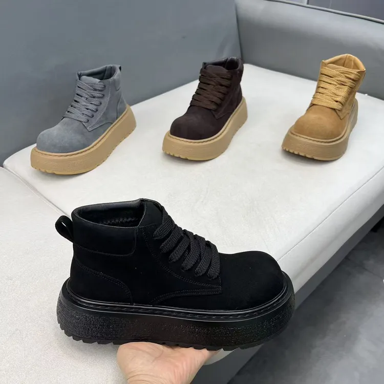 2025冬季新品素版时尚简约潮流休闲男鞋