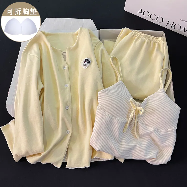 奶黄三件套睡衣女新款秋冬季带胸垫羊绒保暖韩系网红风甜美家居服