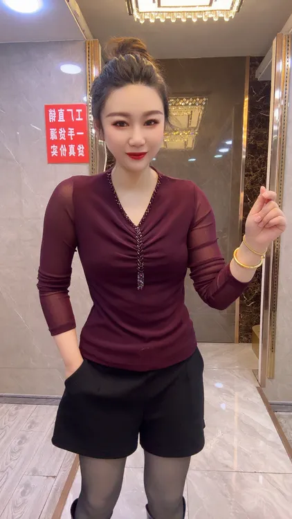 手工缝珠新款显瘦V领上衣气质打底长袖网红洋气针织时尚百搭修身