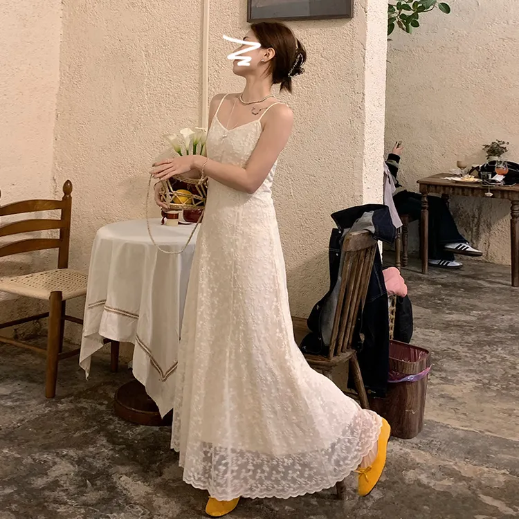 新款法式白色吊带连衣裙子女夏季2025新款高级感洋气气质夏季蕾丝
