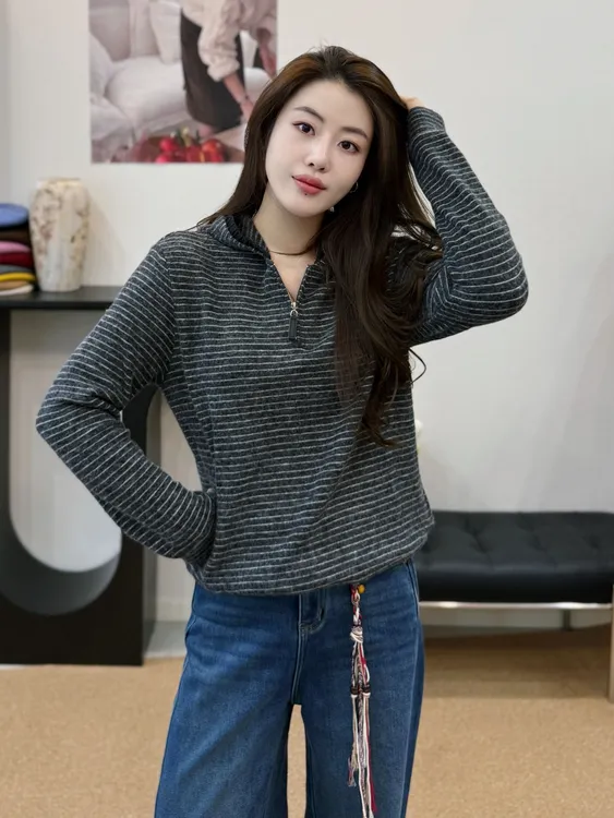 8020连帽半拉链条纹休闲显瘦帽衫