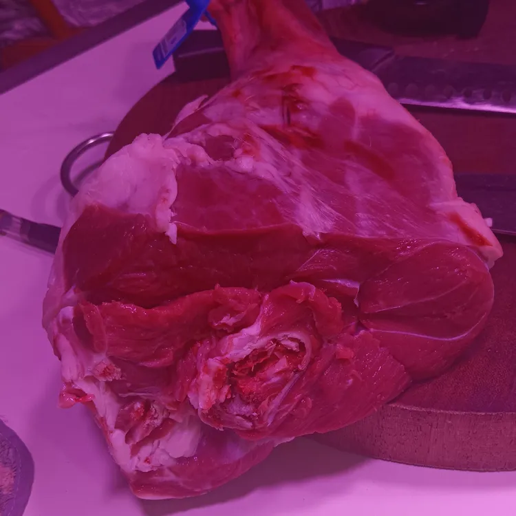内蒙古新鲜羊后腿肉散养小山羊羊腿肉生鲜顺丰包邮