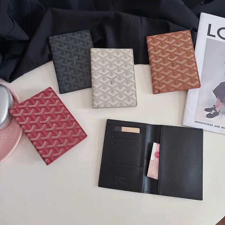 高端卡包皮质时尚狗牙复古商务男女士欧美百搭潮流护照包收纳卡夹