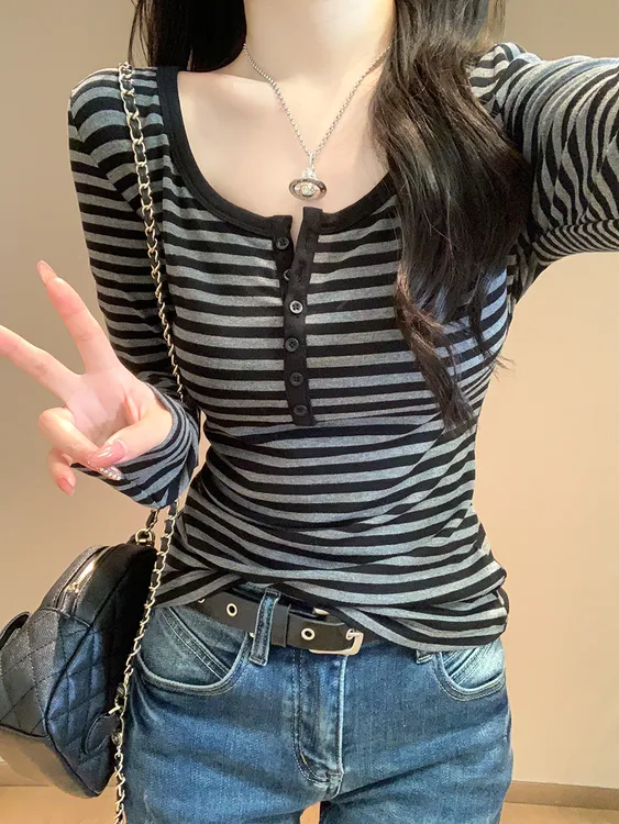 bm风美式复古条纹U领长袖T恤女秋季内搭修身miu系打底衫辣妹上衣