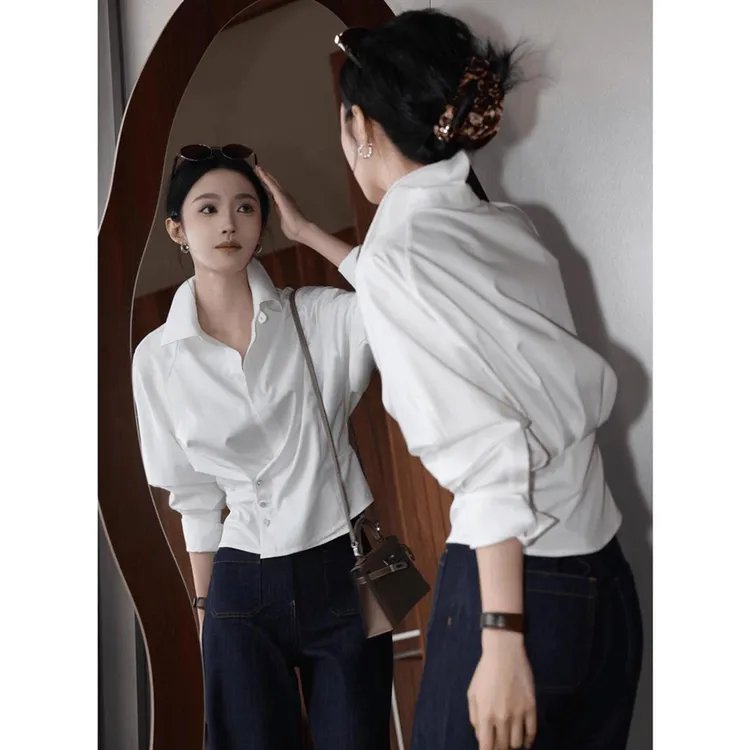 法式轻熟风白色收腰衬衫女秋季新款长袖通勤穿搭高级感减龄上衣潮