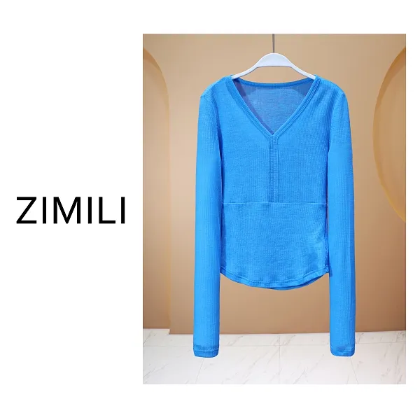 【亮哥女装】2025《清澈》蓝色拼接V领网纱爽肤衣8005