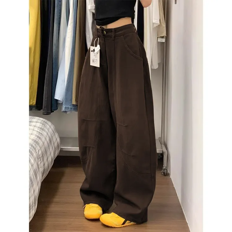 美拉德咖色弯刀牛仔裤女秋季新款高腰宽松阔腿显瘦廓形直筒长裤子