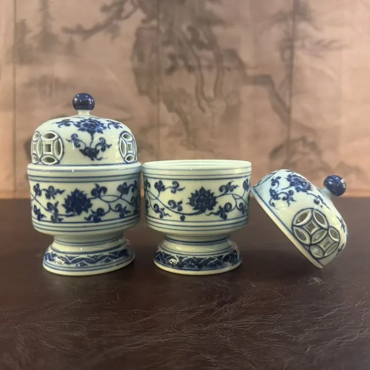 仿古瓷 景德镇青花缠枝花卉纹镂空香炉摆件盘仿古工艺品瓷器摆件