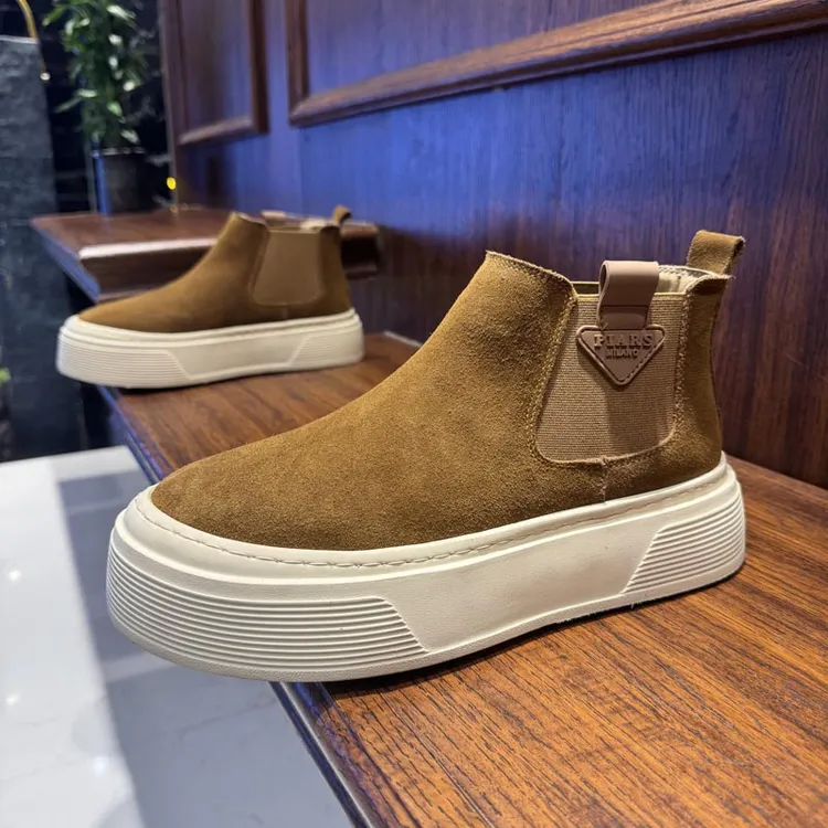 男士时尚休闲鞋秋冬款男鞋高帮男鞋轻奢潮流切尔西靴反毛皮男靴