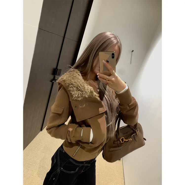 【焦糖可颂】复古毛领外套女秋冬美式设计感短款上衣22971#